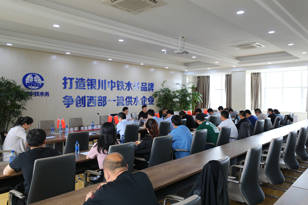 中鐵水務(wù)集團(tuán)黨委副書記、紀(jì)委書記劉占偉調(diào)研銀川西線供水項(xiàng)目召開廉潔提醒座談會