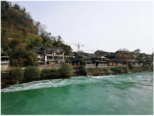 守護(hù)凈水 青年有為