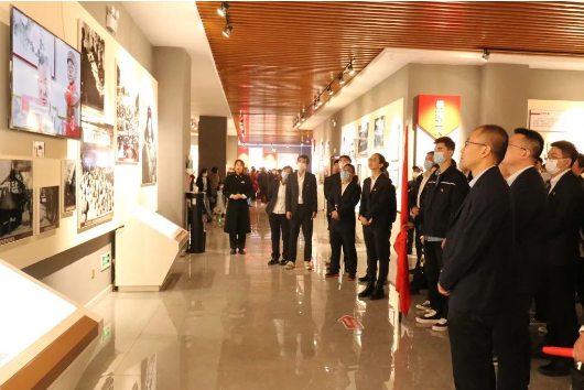 心有榜樣 行有力量｜公司團(tuán)委開展 “追尋榜樣足跡 傳承雷鋒精神”主題參觀活動